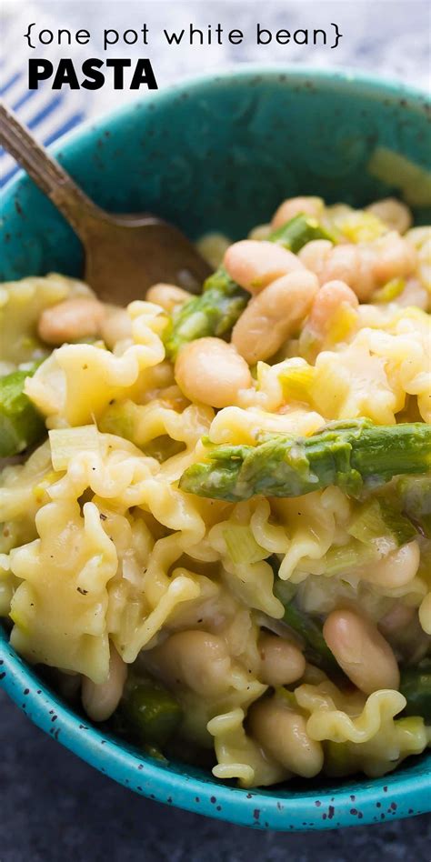 One Pot White Bean Pasta with Leeks - Sweet Peas and Saffron | Recipe ...