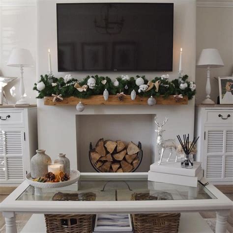 25 Christmas TV Stand Decorating Ideas for Stylish Festivity