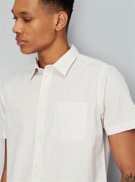 Buy Men Regular Fit Striped Casual Shirt Online at just Rs. 899.0 ...