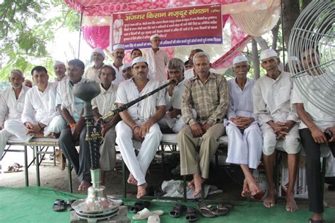 Pending Cane Dues: Stirs Brew in UP, Aggrieved Farmers in Meerut ...