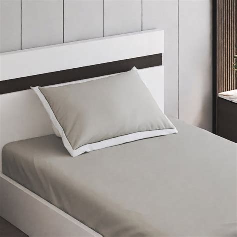 Buy Color Bliss Cotton 200TC 2Pcs Single Bedsheet Set from Home Centre ...