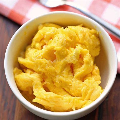 Microwave Scrambled Eggs Quick And Easy Microwave Scrambled Eggs