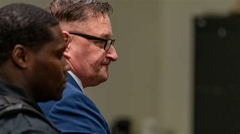 NJ man writes letter maintaining innocence in 1999 Sayreville murder