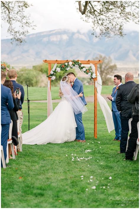 Lauren and Cooper's October Wedding at the Prairie Star Restaurant in ...