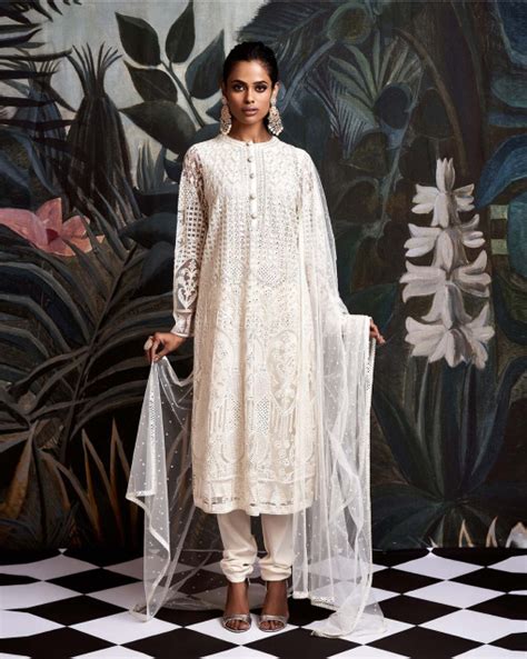 Buy Vienna Ivory Kurta With Churidar and Dupatta - Falguni Shane Peacock