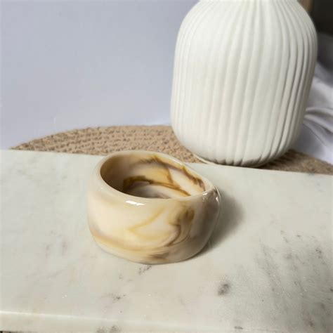 Cream Marble Muse Bangles – Ambica India