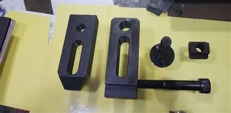 Industrial Clamps - Stainless Steel Toggle Clamp from Pune