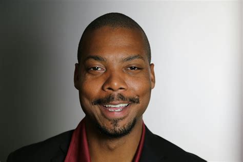 Smiling Man 的图像结果