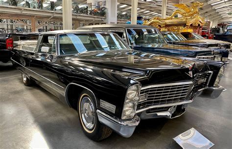 Funetorium - Impeccably restored Victorian 1890s black Riddle Coach ...