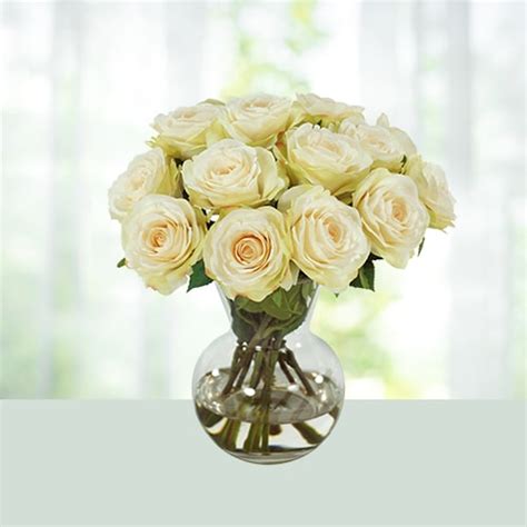Send White Roses Online in India Delivery | Phoolwala