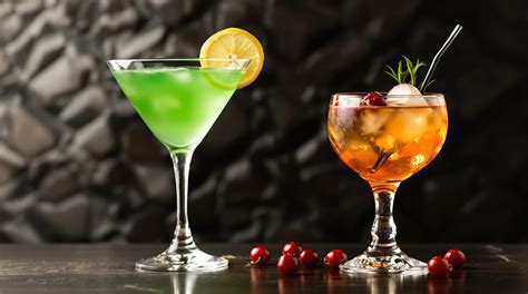 How to Make Simple Sugar Syrup for Cocktails: Step-by-Step DIY Guide