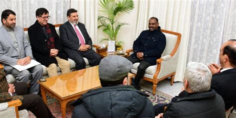 Kashmir: Talk of New Political Party Gains Grounds as Eight Politicians ...