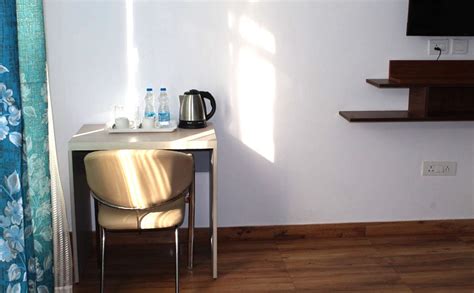 STEPiNN - Ess Kay Ess Villa DLF Phase 1, Budget Hotels in DLF Phase 1 ...