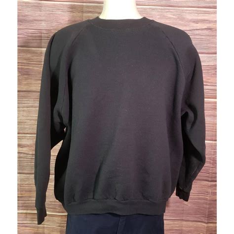 Fruit of the Loom Men's Black Jumper | Depop