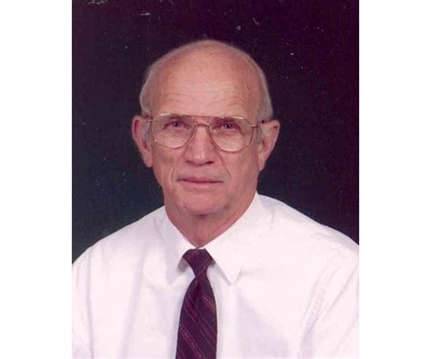 James Edward Lindsay Obituary (2025) - Lake City, TN - Hatmaker Funeral ...