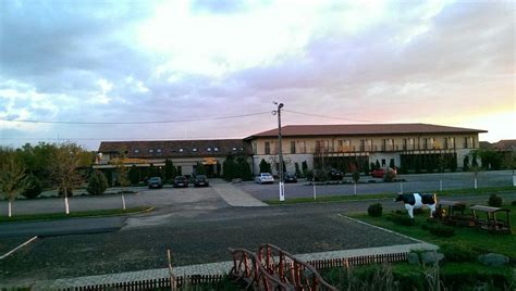 ANETTE RESORT (Timisoara) - Inn Reviews, Photos, Rate Comparison ...