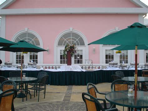 Our Rooms and Grounds — The Historic Old Bermuda Inn