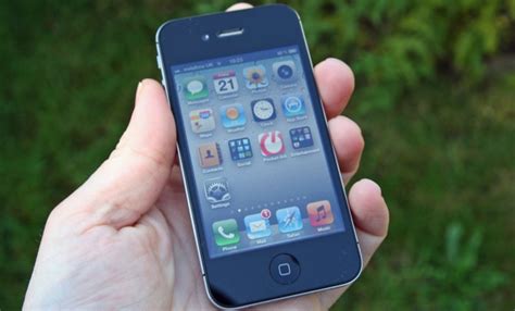 不必更换整台手机，苹果扩展修复iPhone 12 Pro/Max破裂后盖玻璃 - 通信终端 — C114通信网