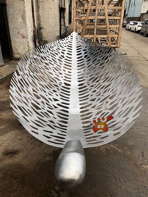 锈钢板雕塑-天津意兴隆钢铁销售有限公司
