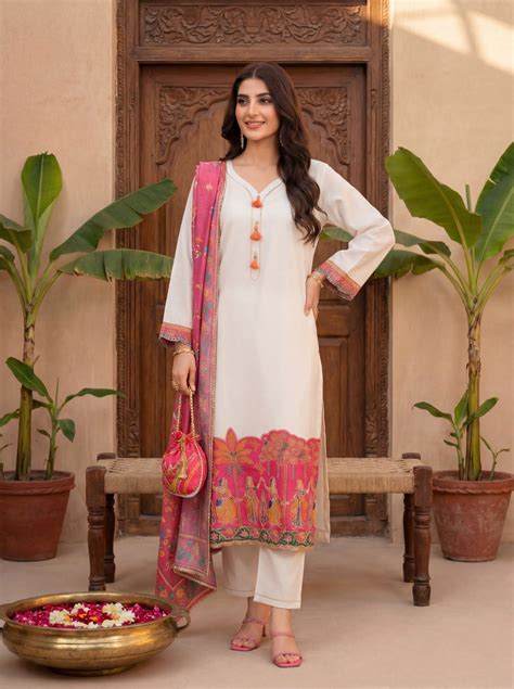 Indo Era 2614 Silk Blend Motifs Dyed Thread Work Kurta With Bottom Dupatta