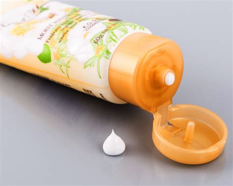 Kose Cosmeport Rose of Heaven Moist Hand Cream Whit Rose Moisturizing ...