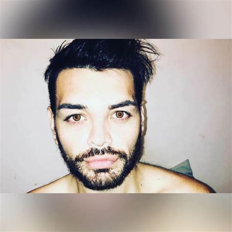 मशहूर सिंगर की तरह दिखने के लिए शख्स ने 30 बार करवाई फेस सर्जरी, 7 लाख ...