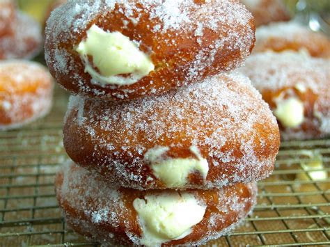 Hungry Hungry Highness: Cream-Filled Donuts