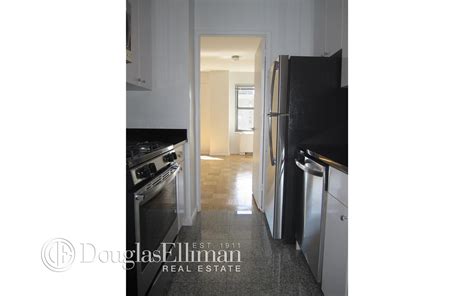 245 E 63rd St #31D, New York, NY 10065 - See Est. Value, Schools & More