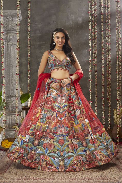 10 Timeless Traditional Attires of India | Indian Ethnic Outfits ...