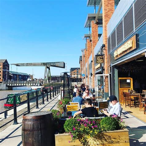 BREWHOUSE & KITCHEN - GLOUCESTER QUAYS - Menu, Prices & Restaurant ...