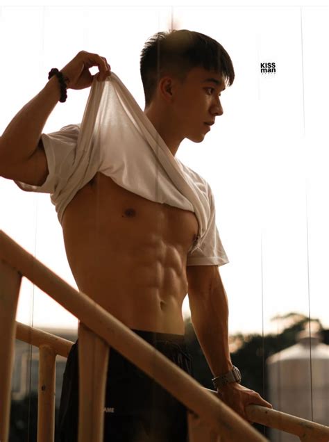 中国肌肉帅哥健身教练肌肉男模李猛照片 舒华杯冠军总决赛男子健体冠军 李猛 肌肉男模 健美冠军 健身迷网