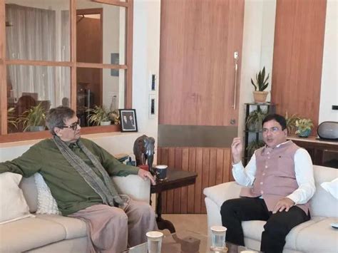 Jaiswal, Ghai discuss plans for world class film city in Ramtek