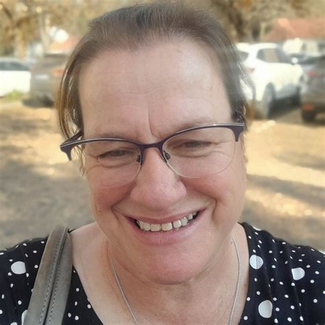 Naomi - Afrikaans teacher - ₹768/h