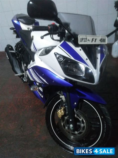 Used 2014 model Yamaha YZF R15 V2 for sale in Noida. ID 276676 - Bikes4Sale
