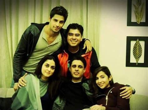 Harshad Malhotra Wiki, Affairs, Today Omg News, Updates, Hd Images ...