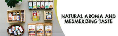 THE HONEY SHOP Honey Bloom Gift Hamper – Premium Acacia & Forest Honey ...