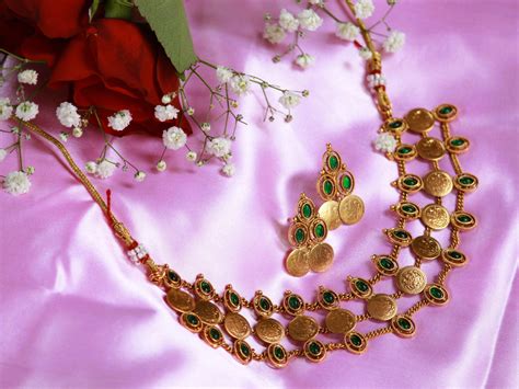 Green Aarvi Antique Jewellery Set – LOTUSBLISS