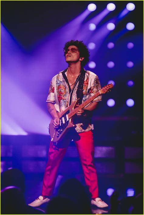 Bruno Mars Debuts Trailer for His CBS Concert Special!: Photo 3990673 ...