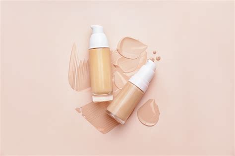 The 10 Best Natural Foundations (For Every Skin Type!) | Better Goods