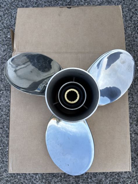 YAMAHA propeler SOLAS Titan 13-3/4 x 15 - 3441-138-15