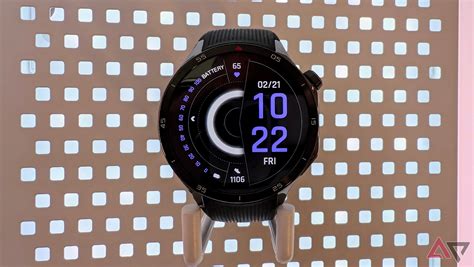 The delayed OnePlus Watch 3 just launched in the US at the wrong price