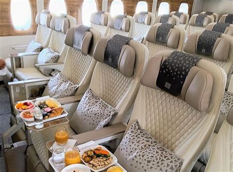 Emirates A380 Business Class 的图像结果