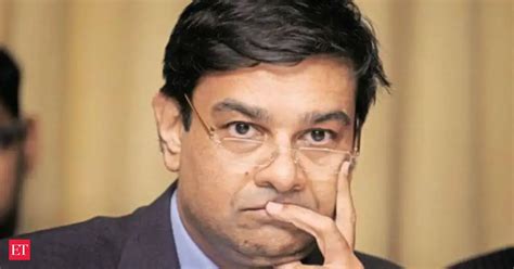 RBI Governer Urjit Patel Shown Black Flags at Kolkata Airport - The ...