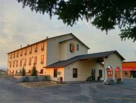 SUPER 8 BY WYNDHAM DILLON - Motel Reviews, Photos, Rate Comparison ...