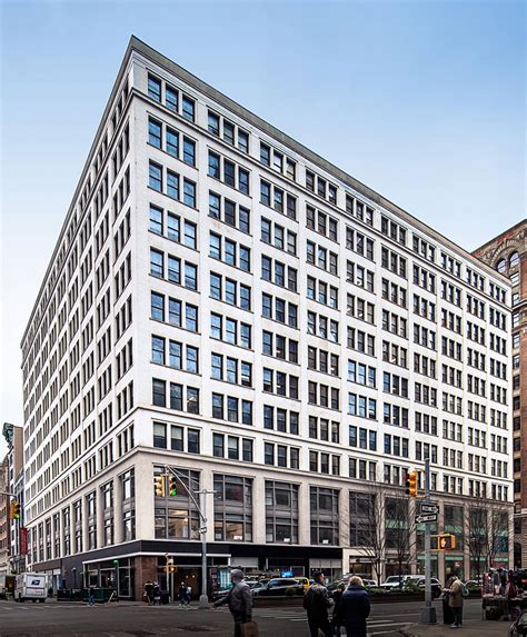 34-02 Queens Boulevard - Himmel + Meringoff