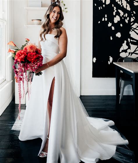 Mariana Hardwick Stella Wedding Dress Save 31% - Stillwhite