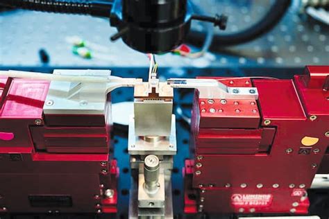 Xanadu dévoile un calculateur quantique qui repose sur des qubits à photons