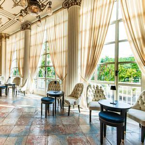 PALAZZO SAN TEODORO , apertura in esclusiva,con Buffet di dessert del ...