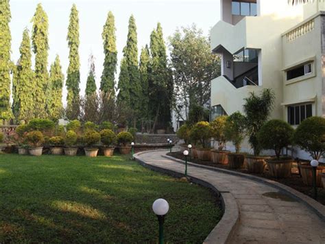 Kamath Residency Nature Resort - Best Luxury Resort Hotel in Roha ...