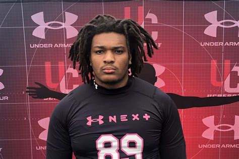 Jordan Thomas commits to UGA football for 2024 class